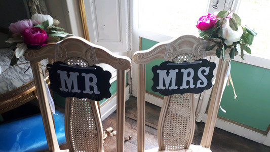 8306237_wedshoots.jpg