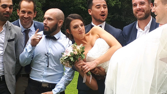 8307023_wedshoots.jpg