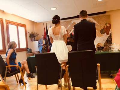 8367301_wedshoots.jpg