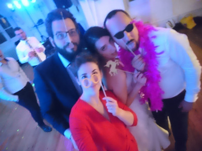 8397419_wedshoots.jpg