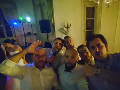 8397947_wedshoots.jpg