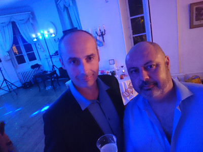 8398055_wedshoots.jpg