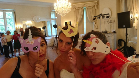 8398197_wedshoots.jpg