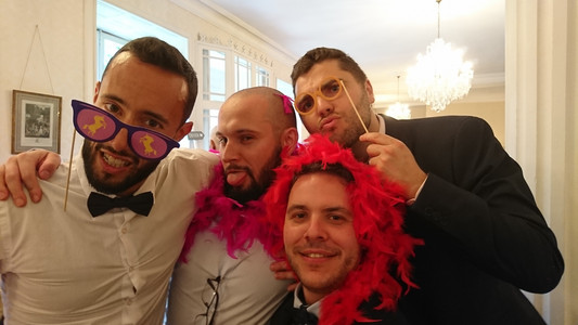 8398505_wedshoots.jpg