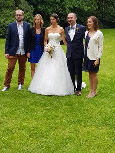 8427809_wedshoots.jpg