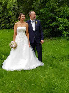 8427847_wedshoots.jpg